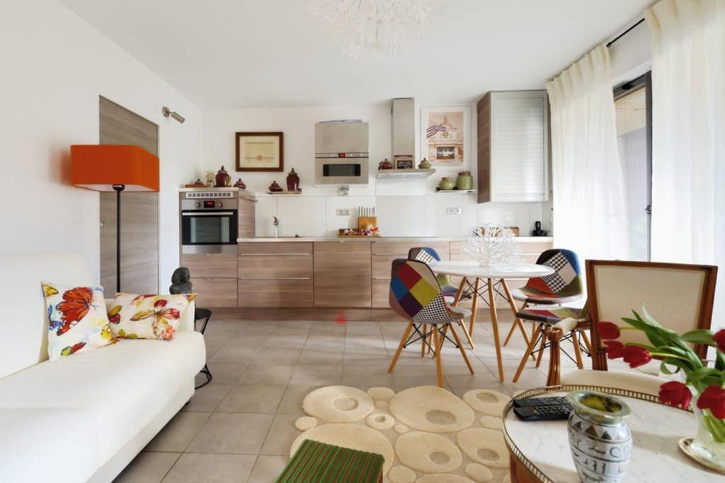 Le Precieux - Superbe Appart Confort Avec Grande Terrasse De 25M2 - Parking Prive Proche Centre Ville D'Aix En Provence - Hopital Hpp - Creps Aix-en-Provence Zewnętrze zdjęcie